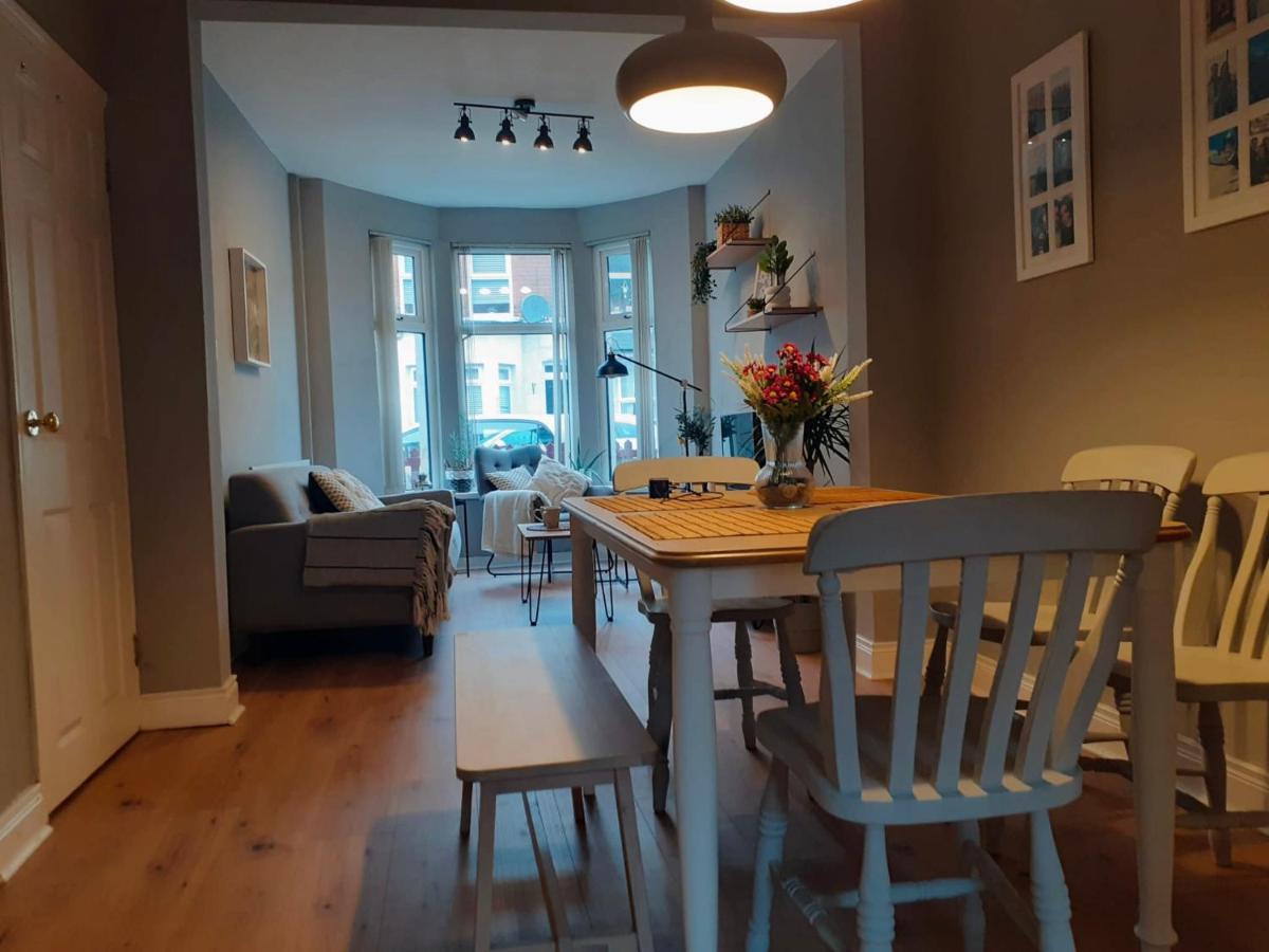 J&s Downtown Sky Attic House Homestay